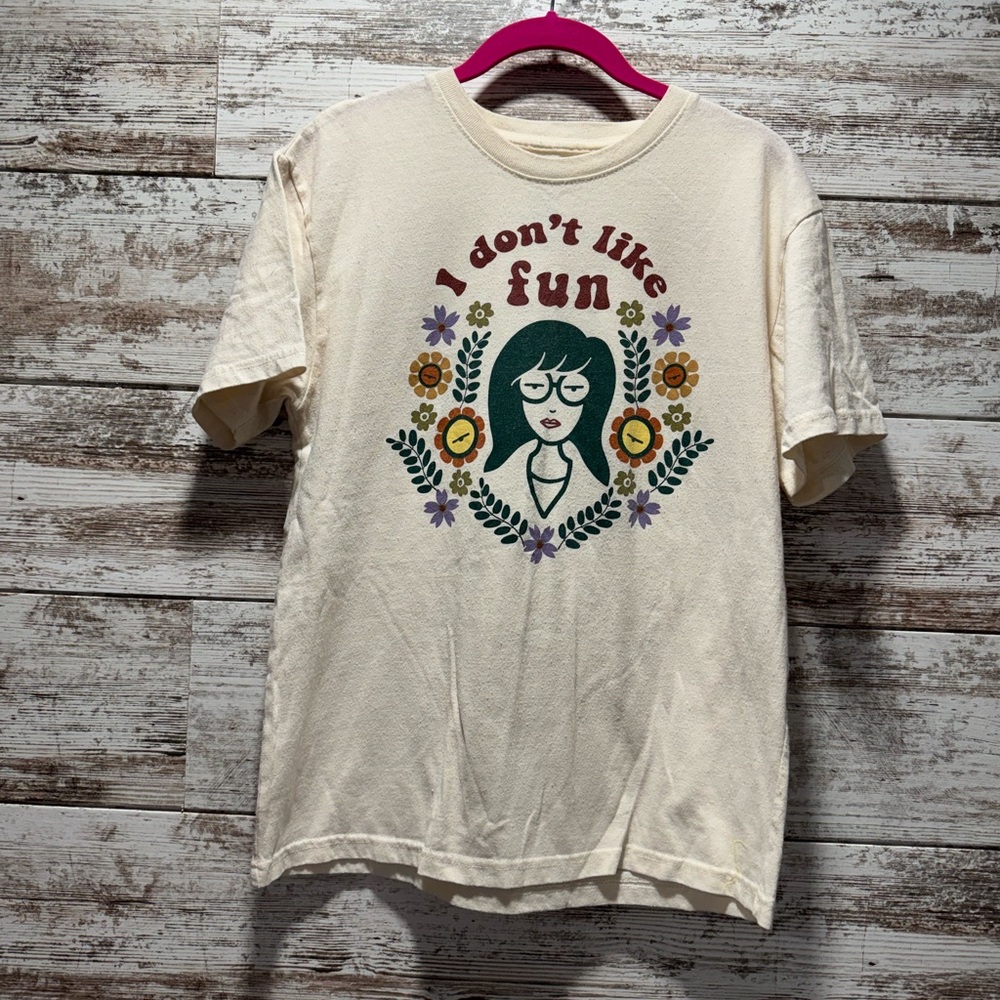Daria Cream T-Shirt with Fun Graphic